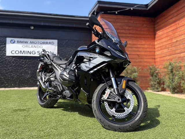 2026 BMW R 1300 RS