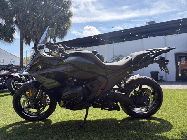 2026 BMW R 1300 RS