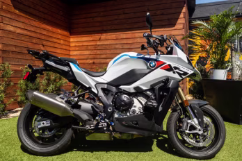 2026 BMW S 1000 XR