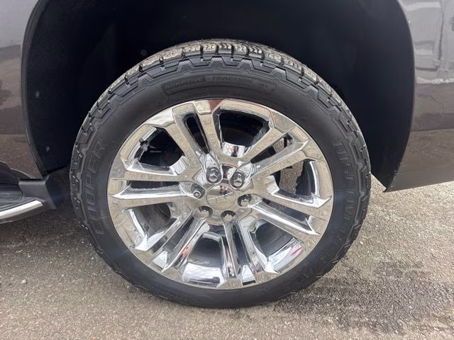 2017 Iridium Metallic GMC Yukon SLT 4X4 SUV