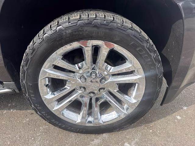 2017 Iridium Metallic GMC Yukon SLT 4X4 SUV