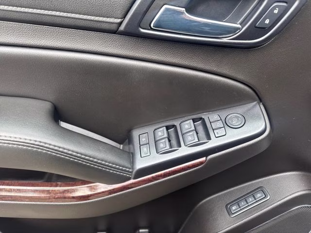 2017 Iridium Metallic GMC Yukon SLT 4X4 SUV
