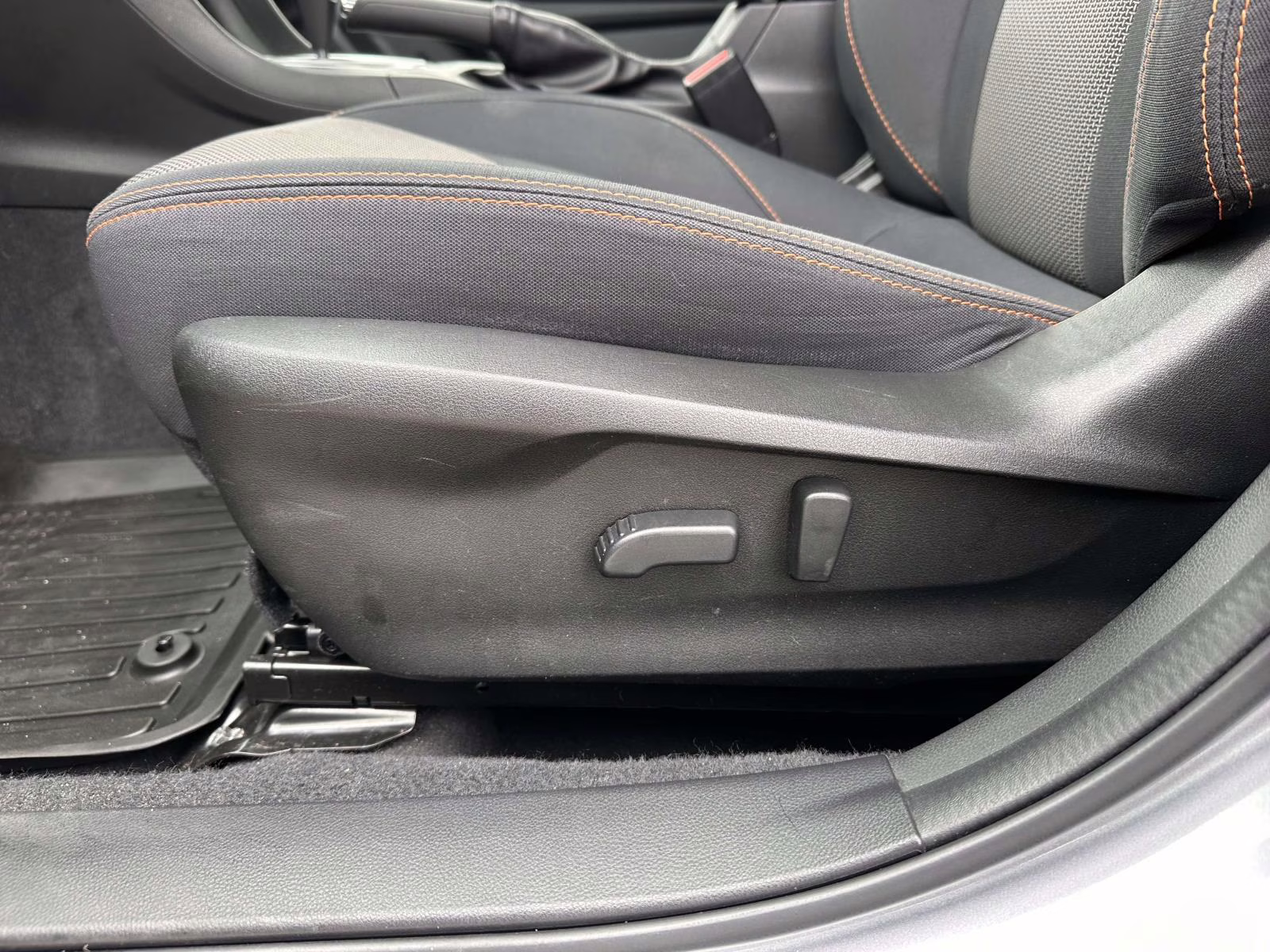 2021 Ice Silver Metallic Subaru Crosstrek Premium CVT AWD SUV