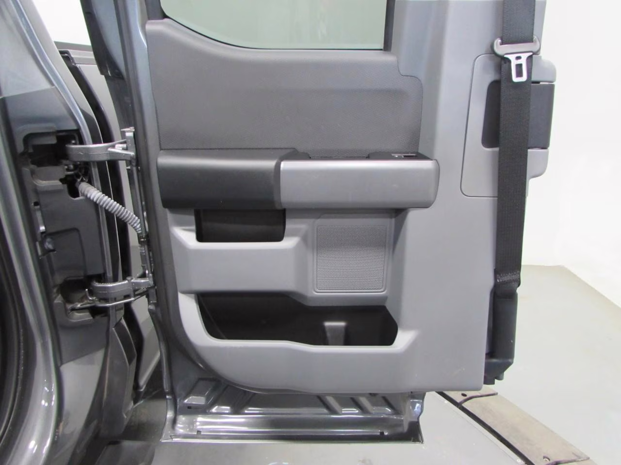 2023 Carbonized Gray Metallic Ford F-150 XLT 4X4 Truck