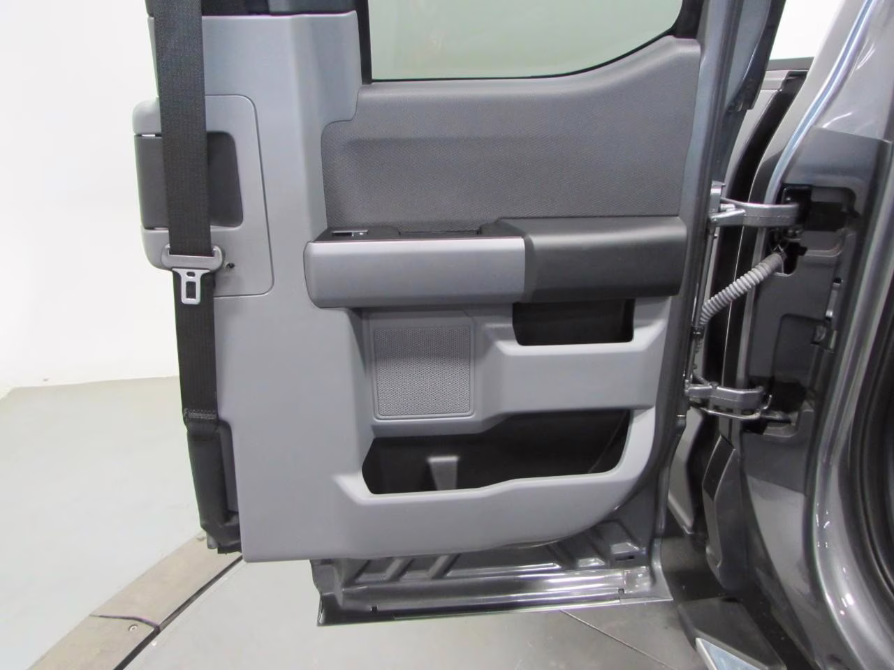 2023 Carbonized Gray Metallic Ford F-150 XLT 4X4 Truck