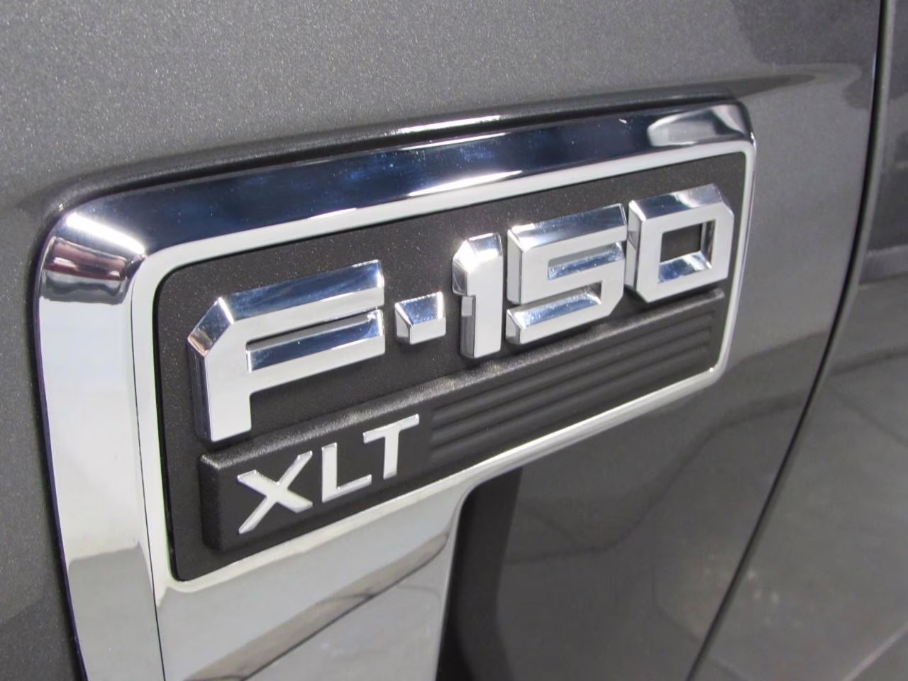 2023 Carbonized Gray Metallic Ford F-150 XLT 4X4 Truck