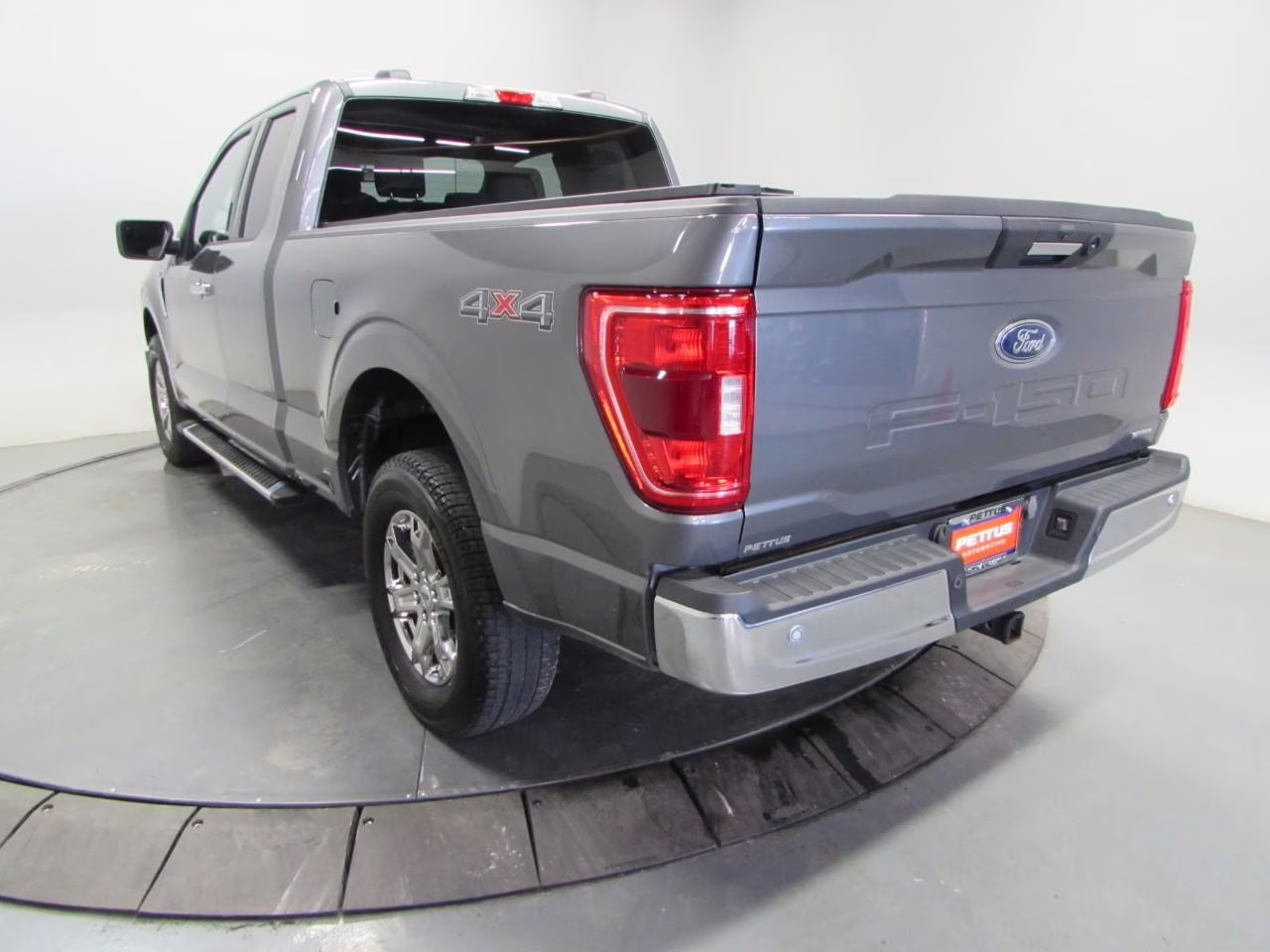 2023 Carbonized Gray Metallic Ford F-150 XLT 4X4 Truck