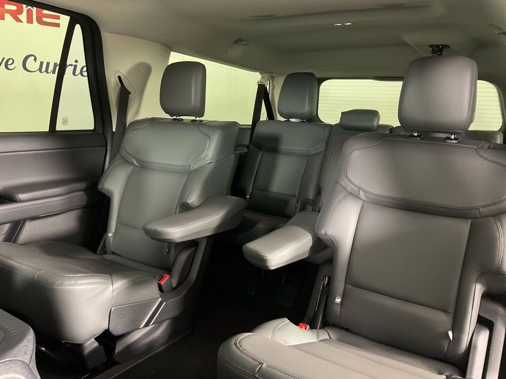 2026 White Metallic Ford Expedition Max Active RWD SUV