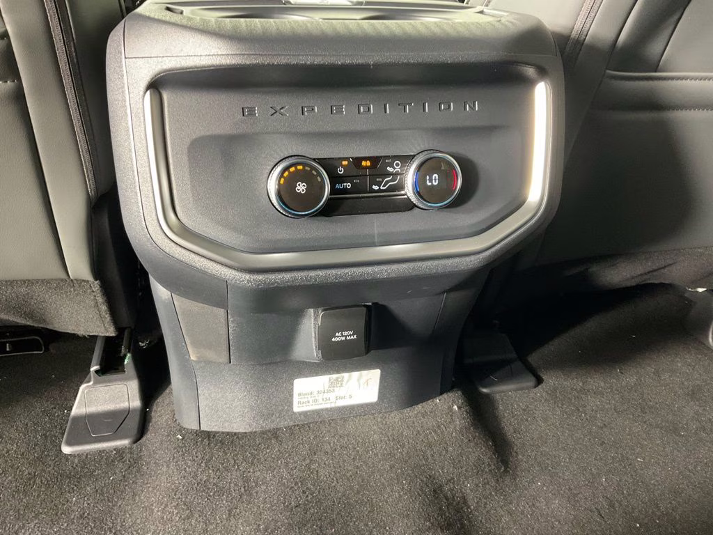 2026 White Metallic Ford Expedition Max Active RWD SUV