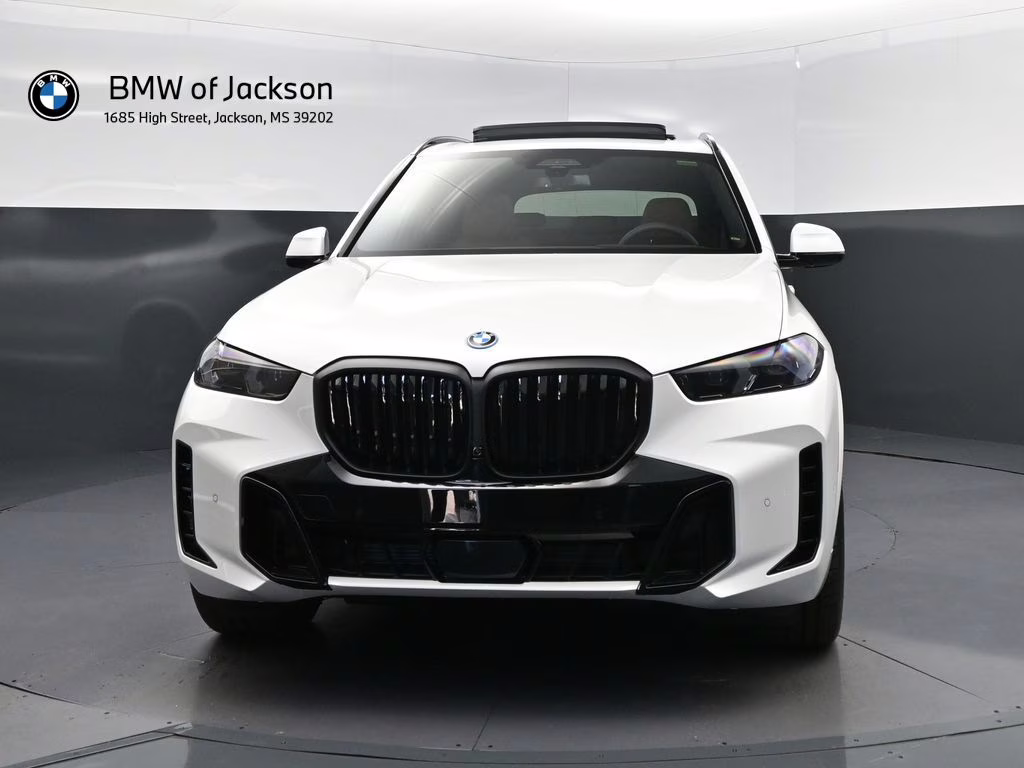 2026 Mineral White Metallic BMW X5 xDrive50e AWD SUV