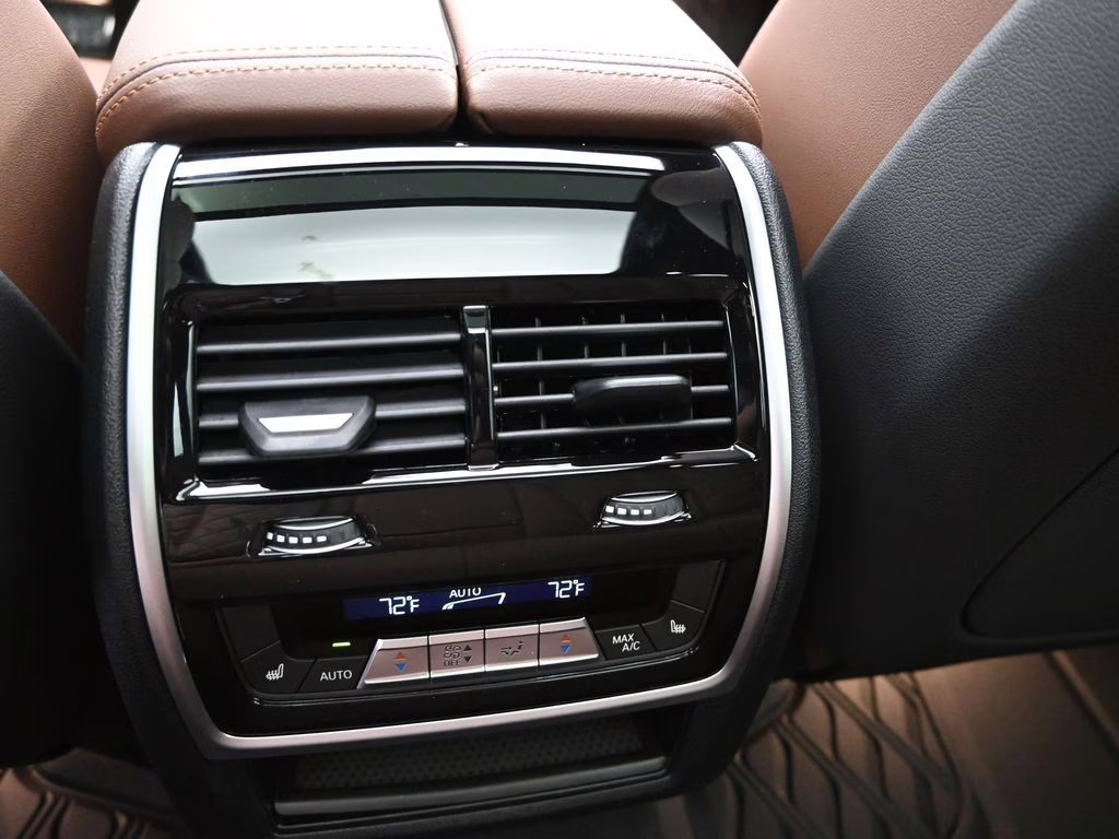 2026 Mineral White Metallic BMW X5 xDrive50e AWD SUV