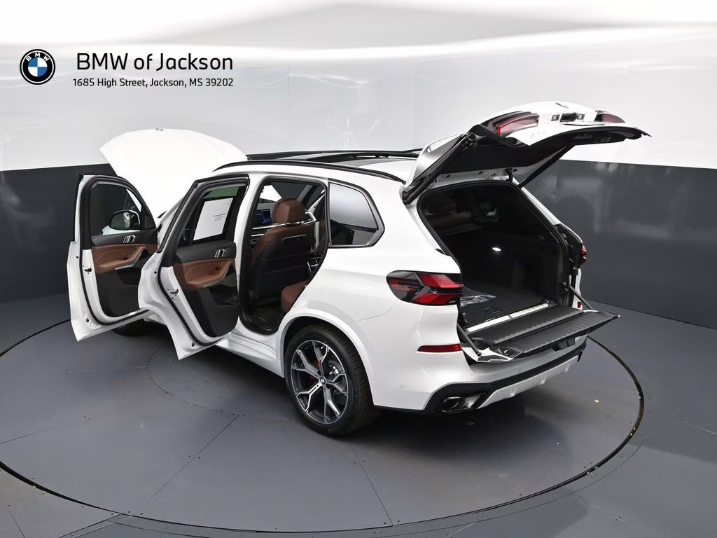 2026 Mineral White Metallic BMW X5 xDrive50e AWD SUV