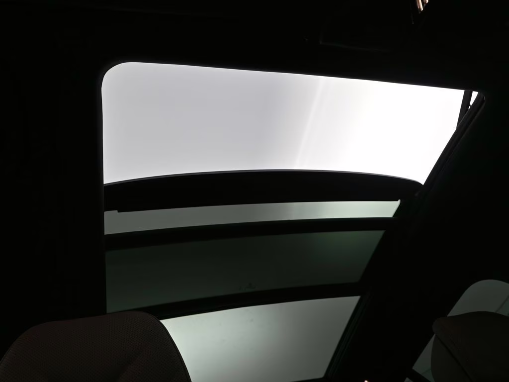 2026 Mineral White Metallic BMW X5 xDrive50e AWD SUV
