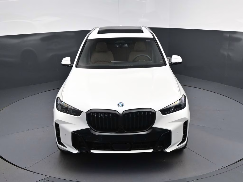 2026 Mineral White Metallic BMW X5 xDrive50e AWD SUV