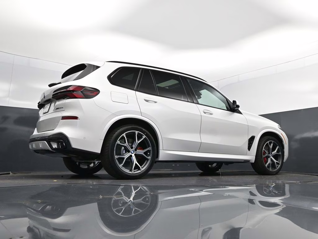 2026 Mineral White Metallic BMW X5 xDrive50e AWD SUV