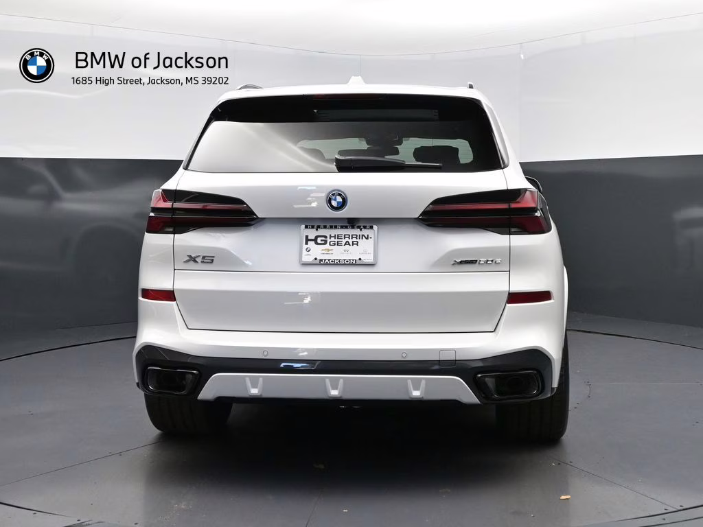 2026 Mineral White Metallic BMW X5 xDrive50e AWD SUV