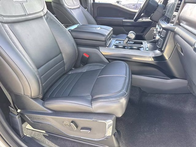 2026 Avalanche Ford F-150 Platinum 4X4 Truck