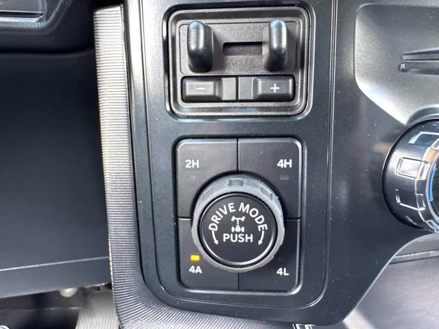 2026 Avalanche Ford F-150 Platinum 4X4 Truck