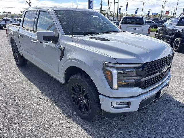 2026 Avalanche Ford F-150 Platinum 4X4 Truck