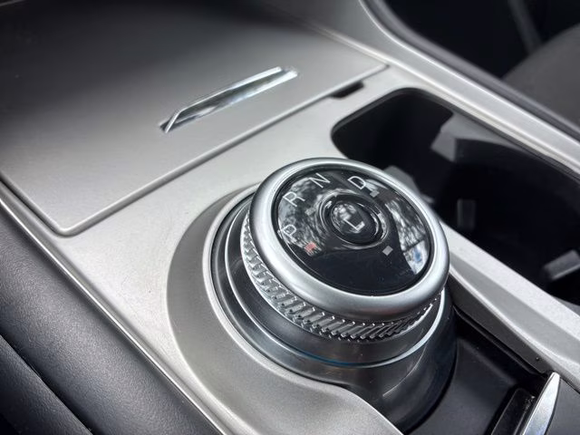 2022 Gray Metallic Ford Explorer XLT RWD SUV