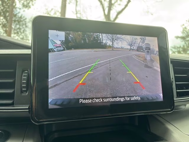 2022 Gray Metallic Ford Explorer XLT RWD SUV