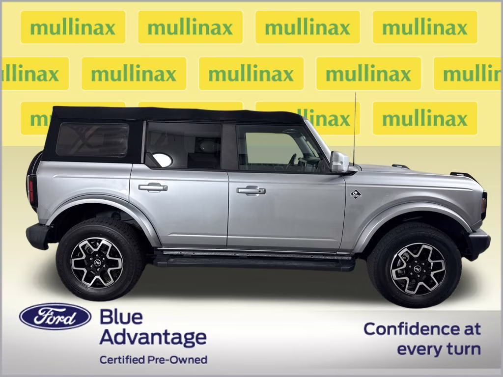2021 Iconic Silver Metallic Ford Bronco Outer Banks 4X4 SUV