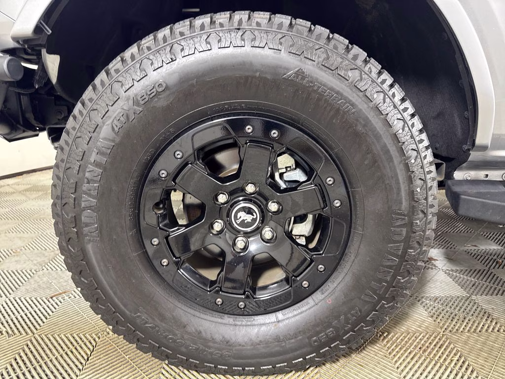 2021 Iconic Silver Metallic Ford Bronco Outer Banks 4X4 SUV