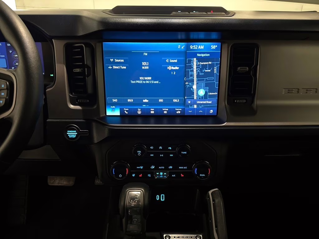 2021 Iconic Silver Metallic Ford Bronco Outer Banks 4X4 SUV