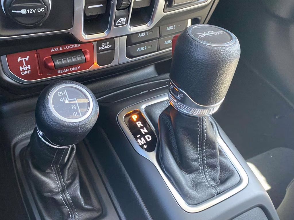 2026 Black Clearcoat Jeep Gladiator Mojave 4X4 Truck