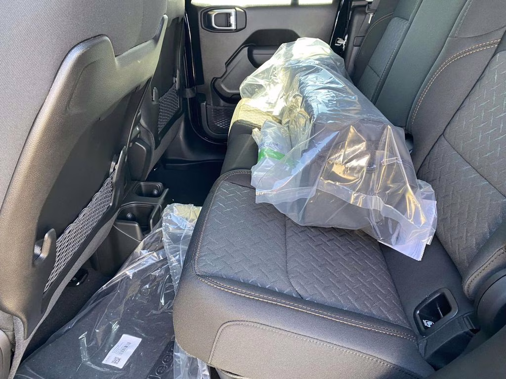 2026 Black Clearcoat Jeep Gladiator Mojave 4X4 Truck