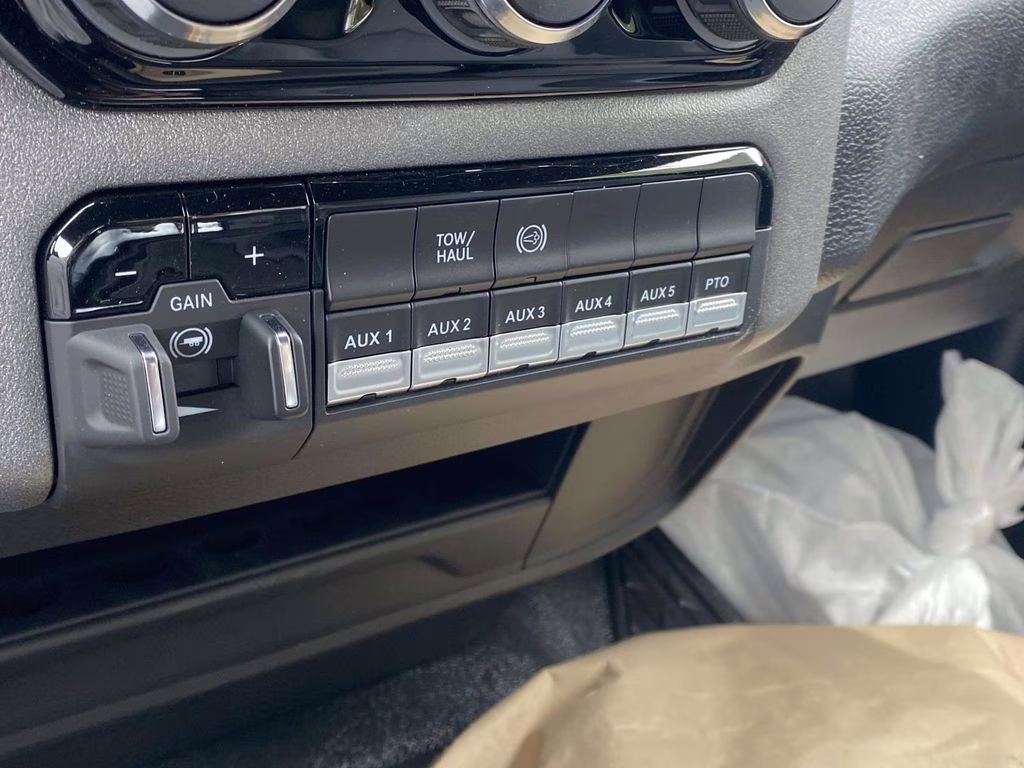 2026 Bright White Clearcoat Ram 3500 Tradesman 4X4 Truck