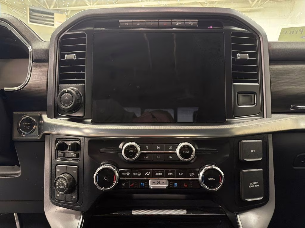 2024 Gray Metallic Ford F-150 Lariat 4X4 Truck