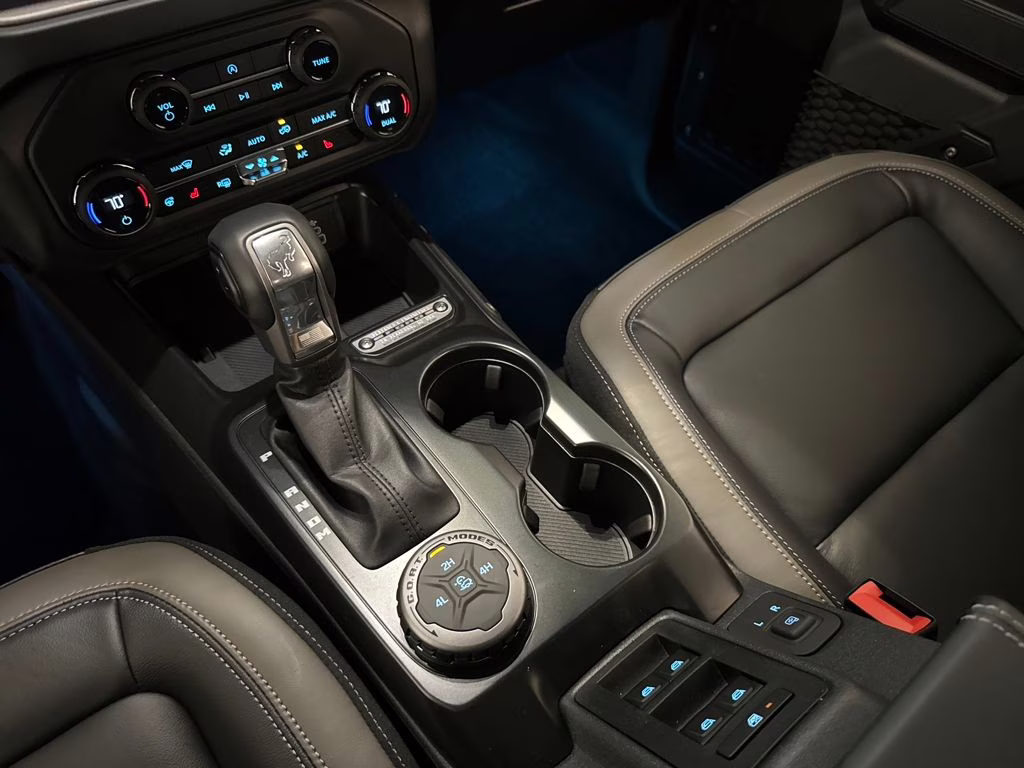 2026 Oxford White Ford Bronco Outer Banks 4X4 SUV