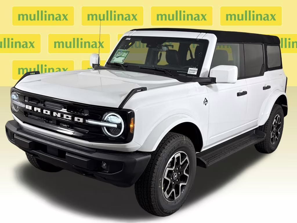 2026 Oxford White Ford Bronco Outer Banks 4X4 SUV