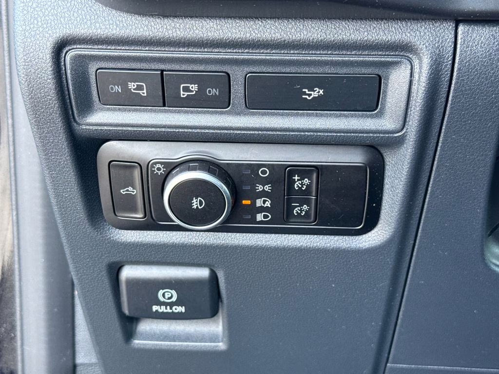 2024 Agate Black Metallic Ford F-150 XLT 4X4 Truck