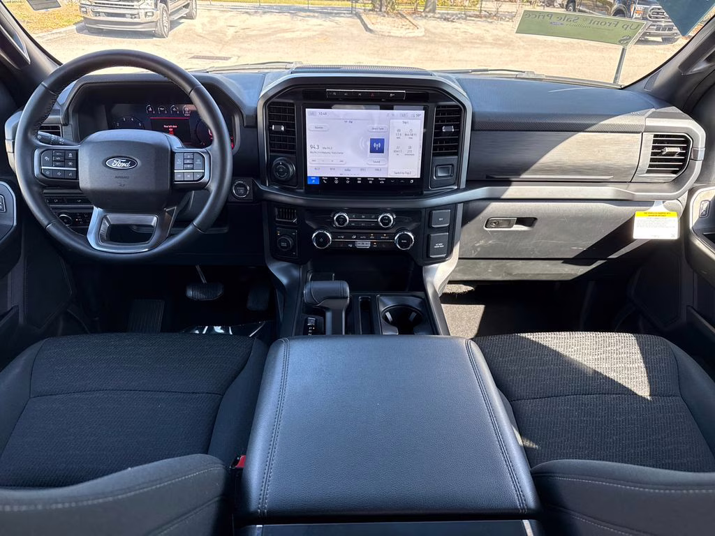 2024 Agate Black Metallic Ford F-150 XLT 4X4 Truck