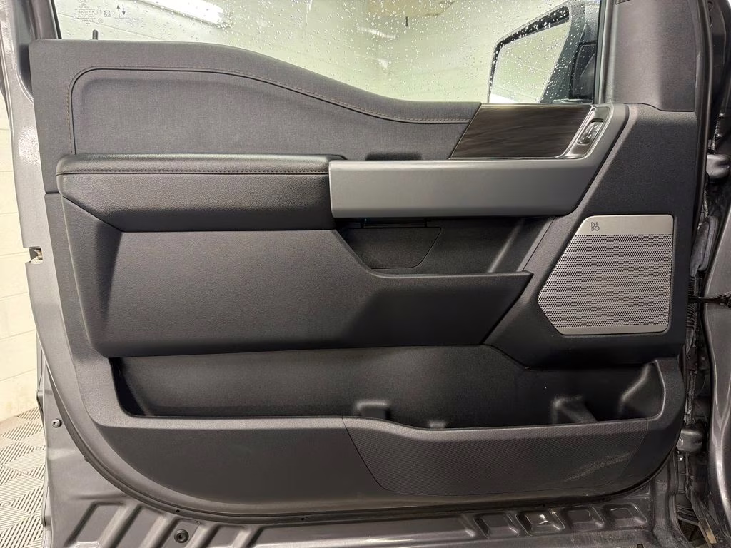 2024 Gray Metallic Ford F-150 Lariat 4X4 Truck