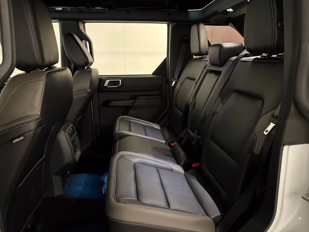 2026 Oxford White Ford Bronco Outer Banks 4X4 SUV