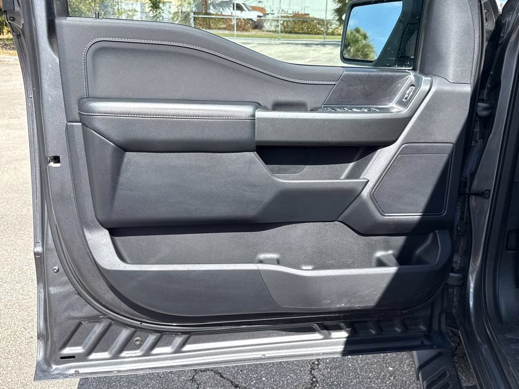 2023 Carbonized Gray Metallic Ford F-150 XLT 4X4 Truck