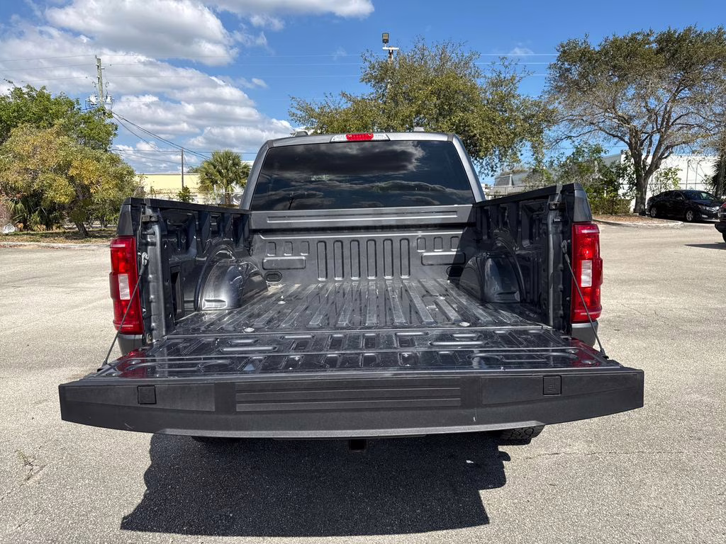 2023 Carbonized Gray Metallic Ford F-150 XLT 4X4 Truck