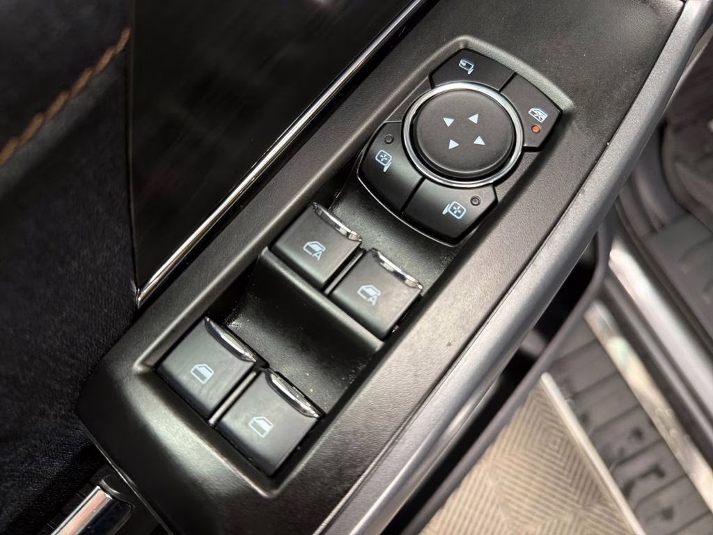 2024 Gray Metallic Ford F-150 Lariat 4X4 Truck