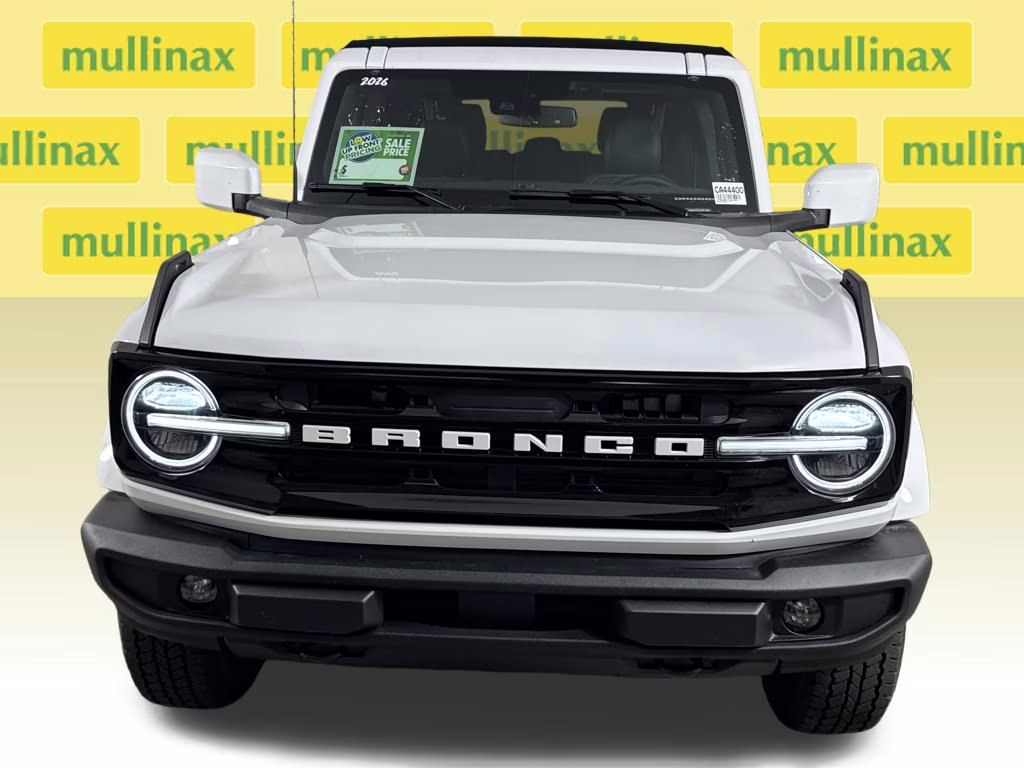 2026 Oxford White Ford Bronco Outer Banks 4X4 SUV
