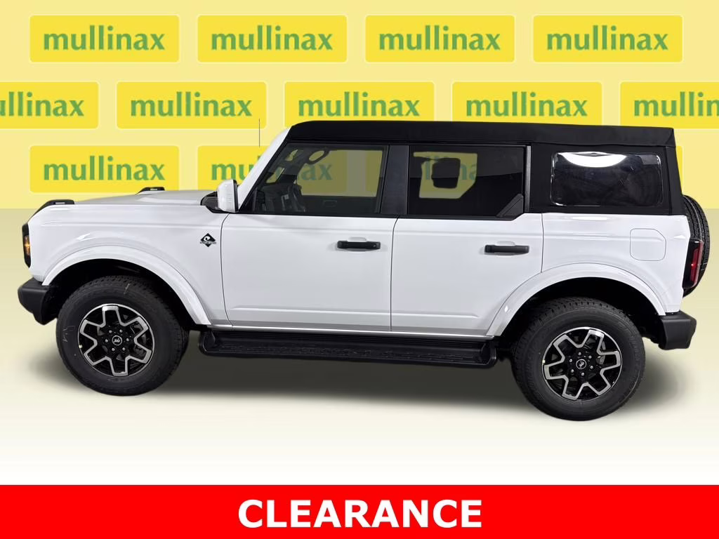 2026 Oxford White Ford Bronco Outer Banks 4X4 SUV