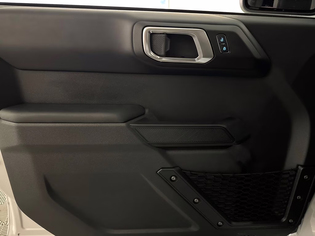 2026 Oxford White Ford Bronco Outer Banks 4X4 SUV