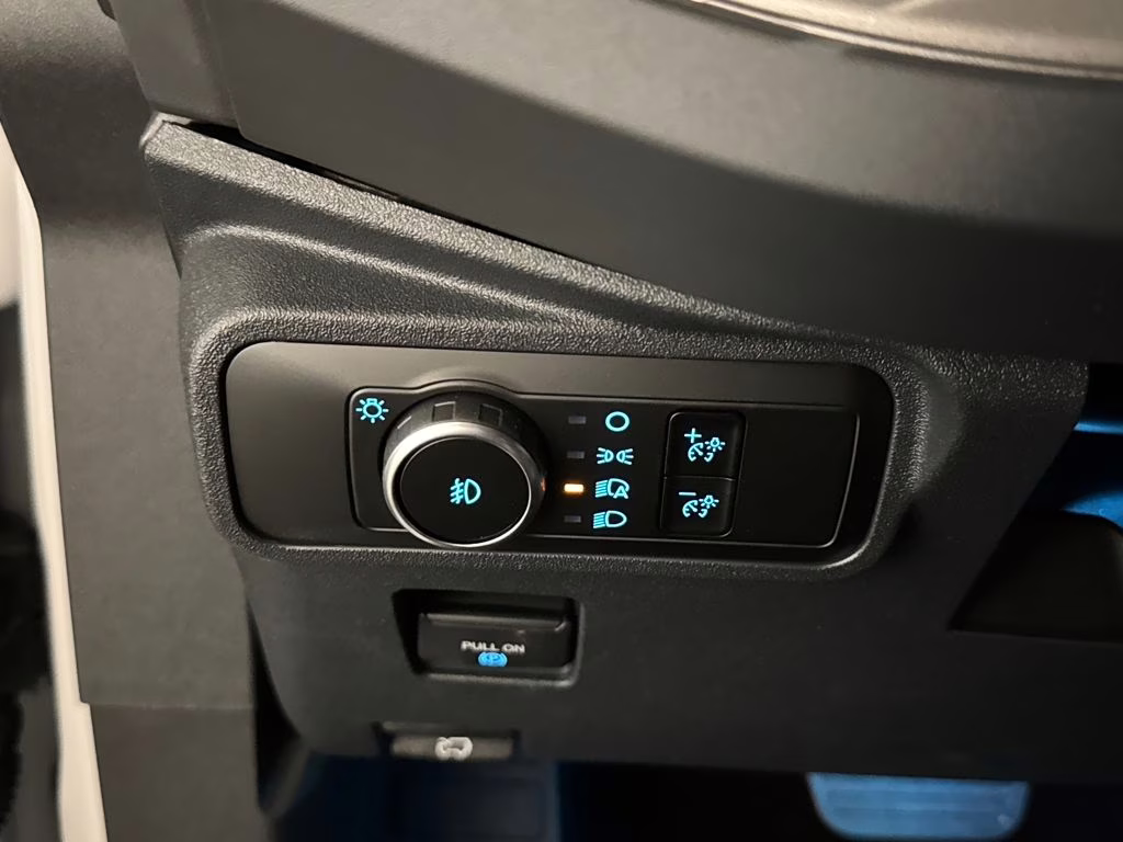 2026 Oxford White Ford Bronco Outer Banks 4X4 SUV