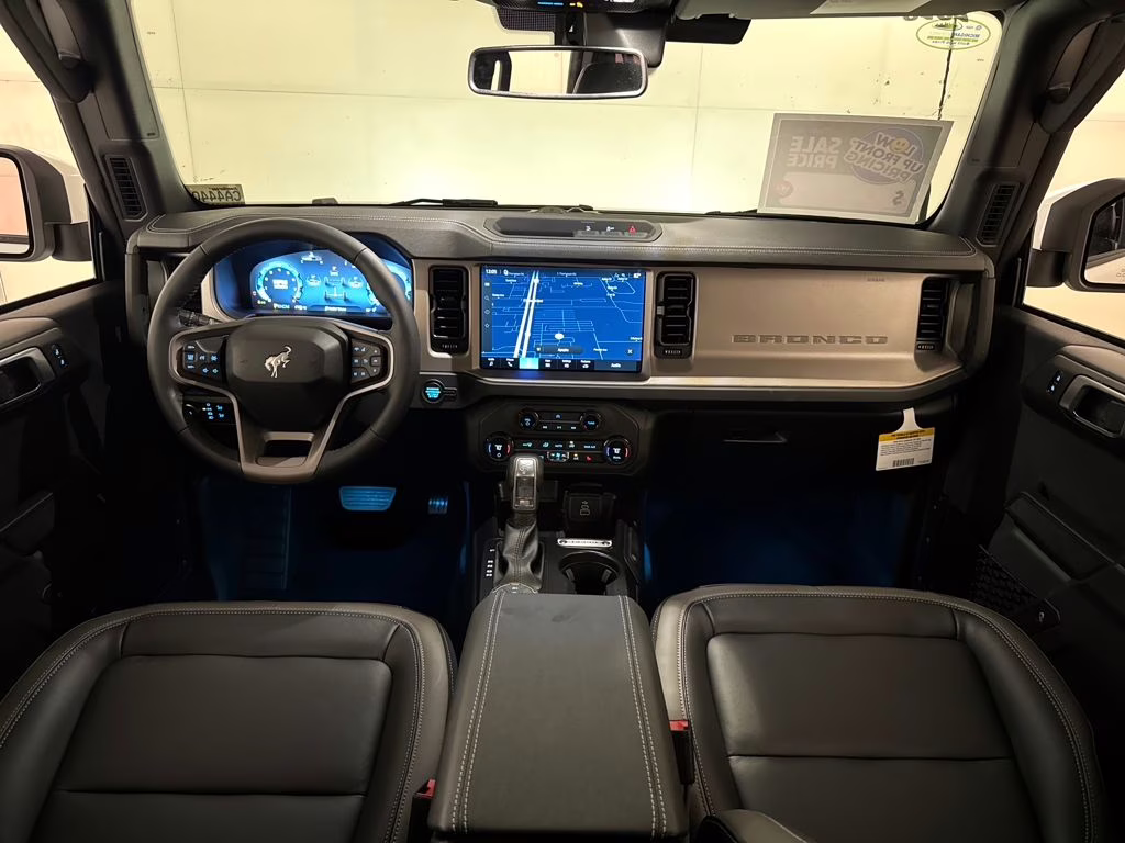 2026 Oxford White Ford Bronco Outer Banks 4X4 SUV