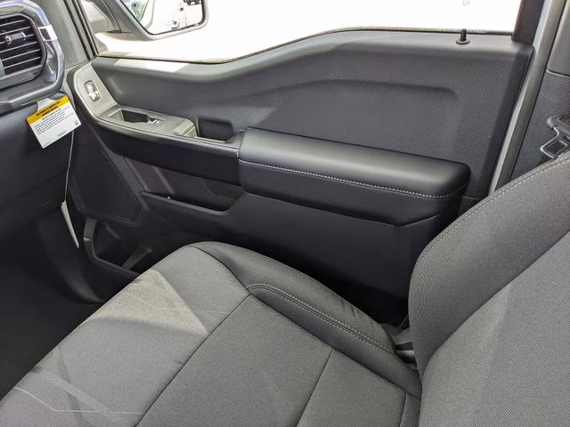 2026 Oxford White Ford F-150 STX 4X4 Truck