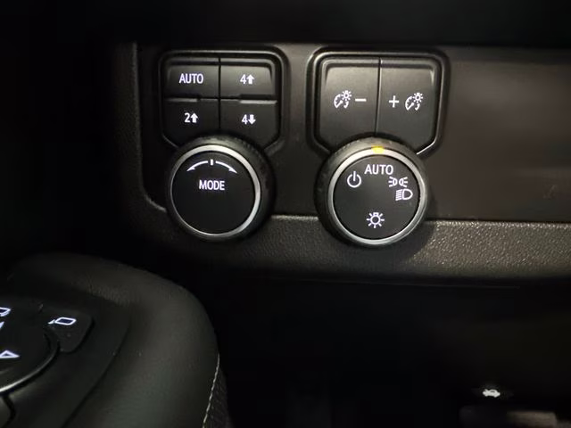 2021 Shadow Gray Metallic Chevrolet Tahoe Premier 4X4 SUV