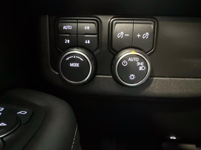 2021 Shadow Gray Metallic Chevrolet Tahoe Premier 4X4 SUV