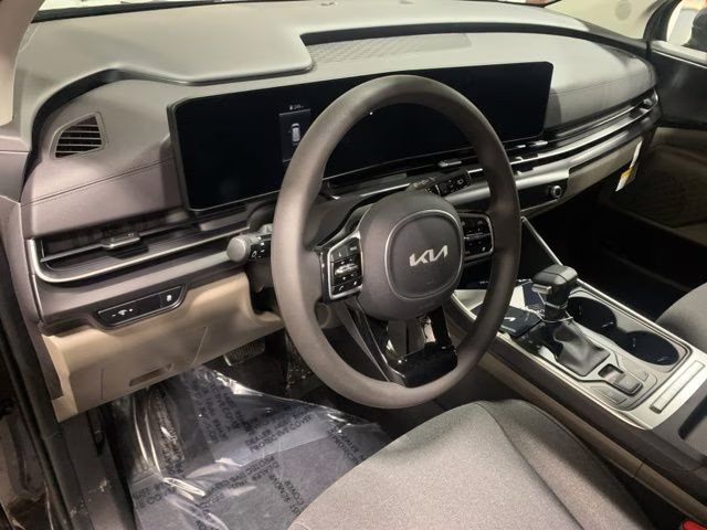 2026 Panthera Metal Kia Carnival LX FWD Van